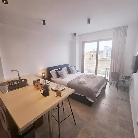 New, Modern Studio, Universal Residences Пафос