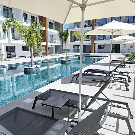 Апартаменты New, Modern Studio, Universal Residences