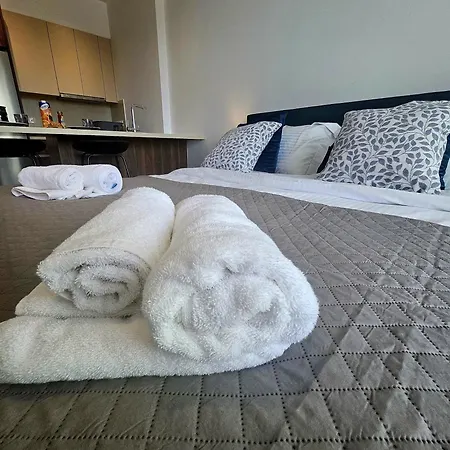 New, Modern Studio, Universal Residences Апартаменты