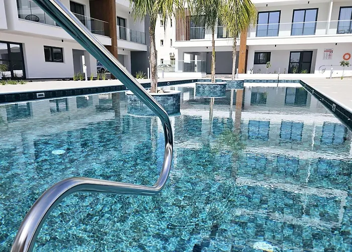 New, Modern Studio, Universal Residences *