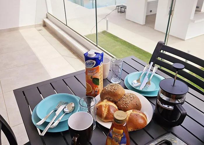 Apartmán New, Modern Studio, Universal Residences