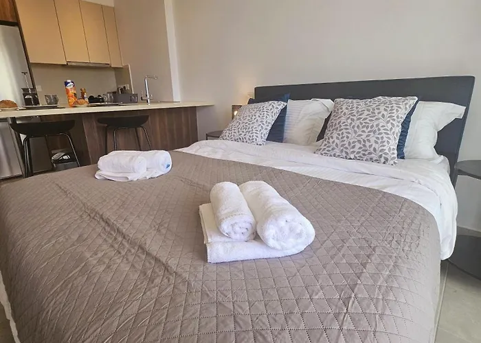 New, Modern Studio, Universal Residences Apartmán *